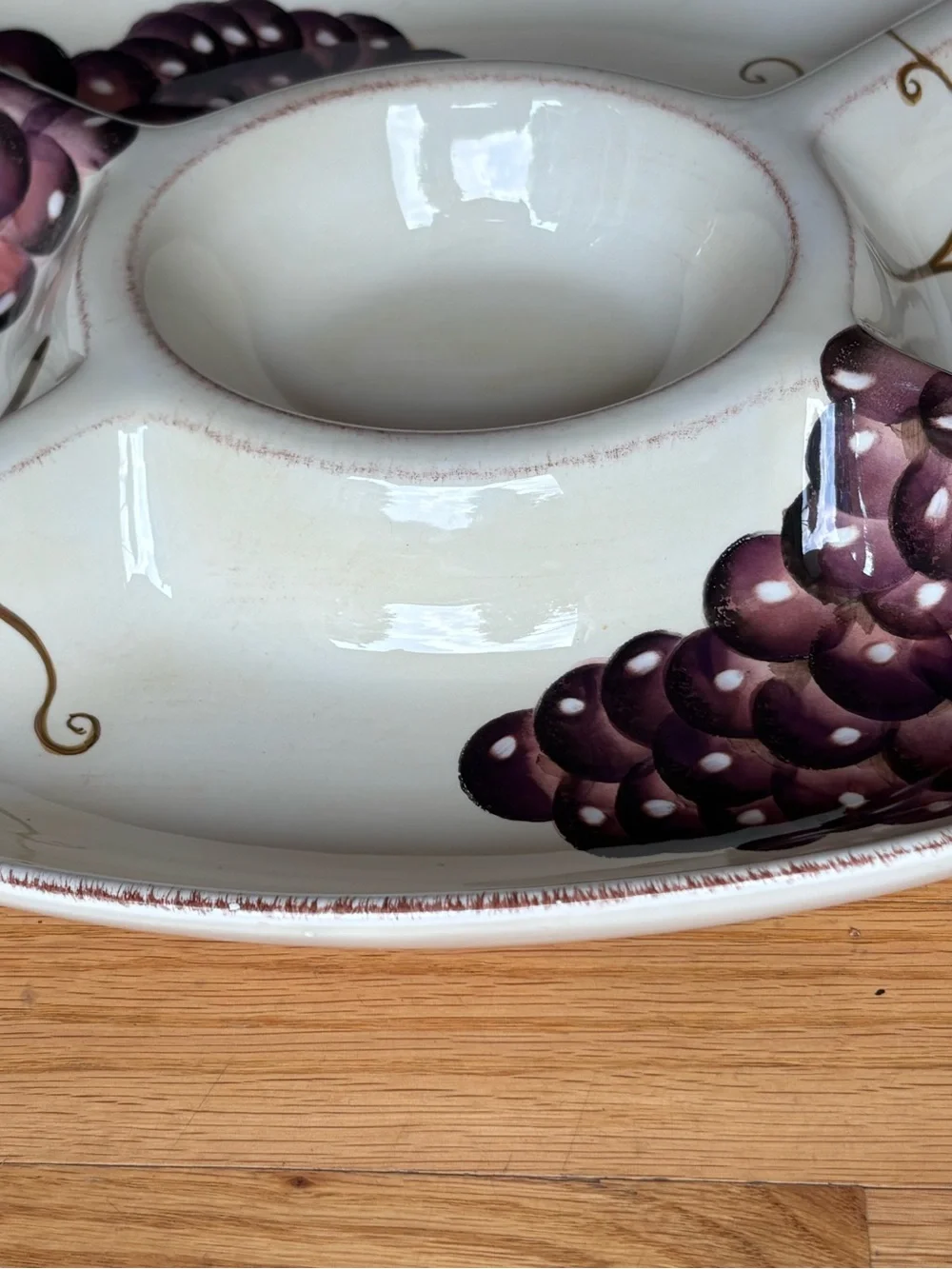 Villa Tabletops Hand Painted Grapes Divided 5-Part Tuscan Serving Tray Platter